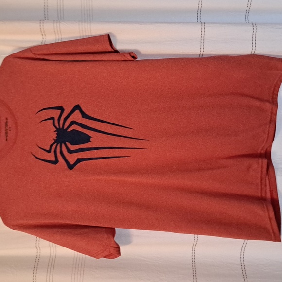 Mens red with blue logo stretchy polyester spiderman shirt like new marvel - Picture 1 of 4